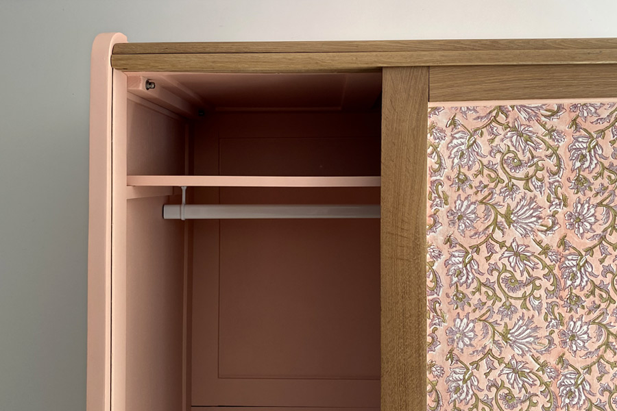 armoire_vintage_bois_rose_4.jpg