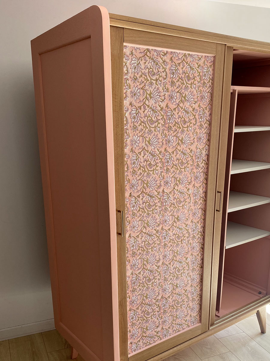 armoire_vintage_bois_rose_9.jpg