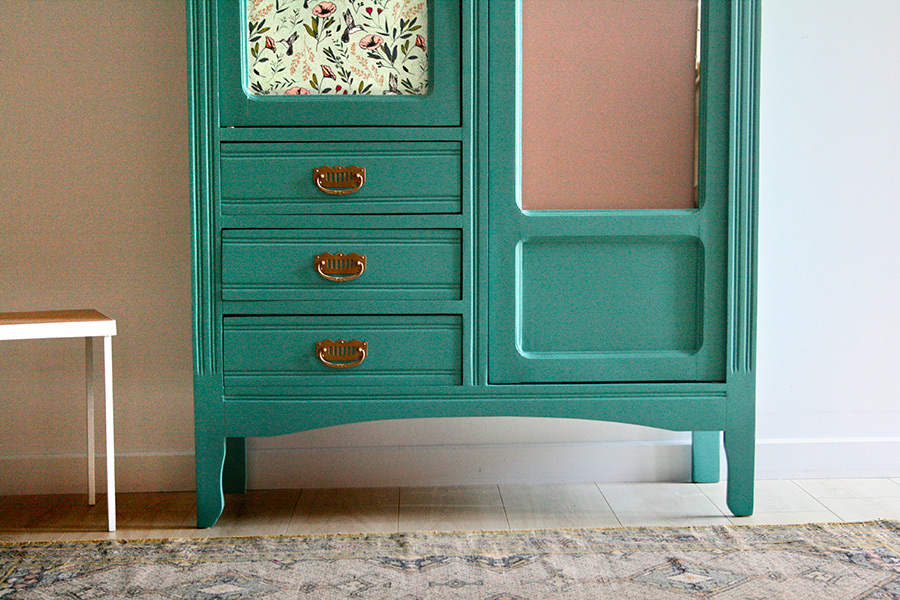 armoire_parisienne_0.jpg