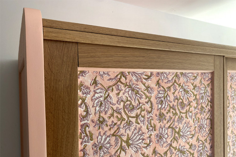 Armoire Romance